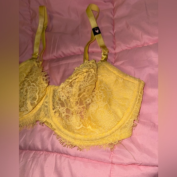 Victoria Secret - Dream Angel Bra 38DD - Picture 4 of 9